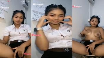 ไลฟ์สดxxx คลิปโป๊นักศึกษารับงาน เบ็ดหีคาชุดสวยน่ารักนมใหญ่ แหกหีน้ำแตกคามือเลย